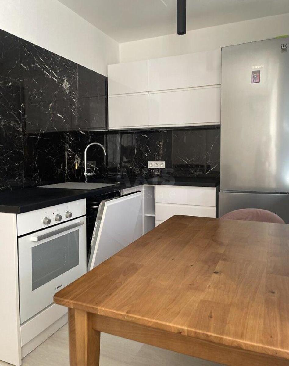 1k apartment vul. Get'mana Vadyma 381
