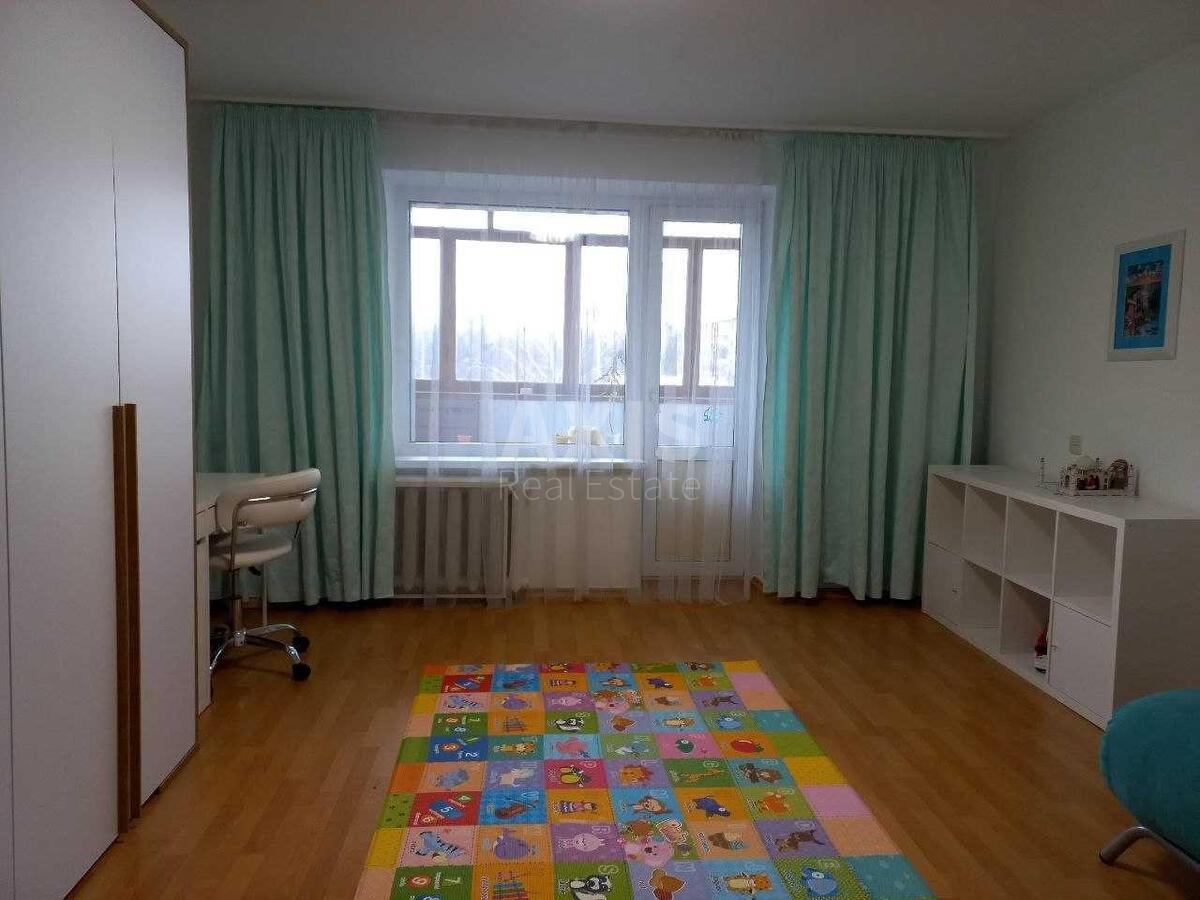 2k apartment vul. Mykytenka Ivana 272