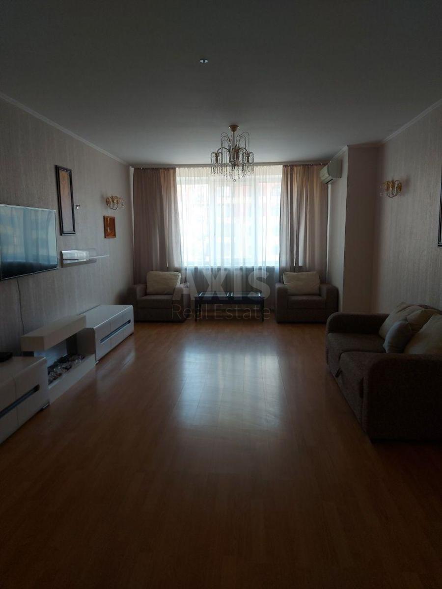 2k apartment vul. Chornovola V'jacheslava 200