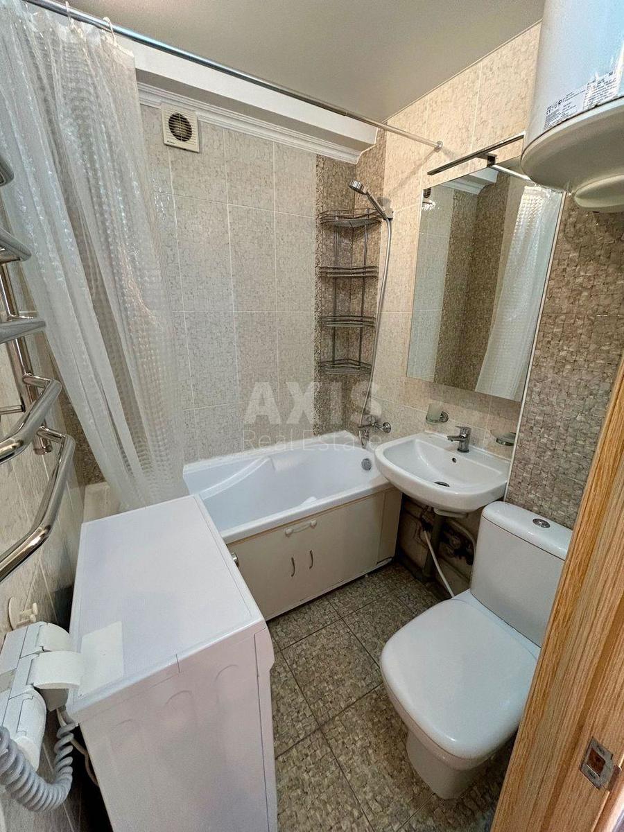 1k apartment vul. Voskresens'ka 25А8