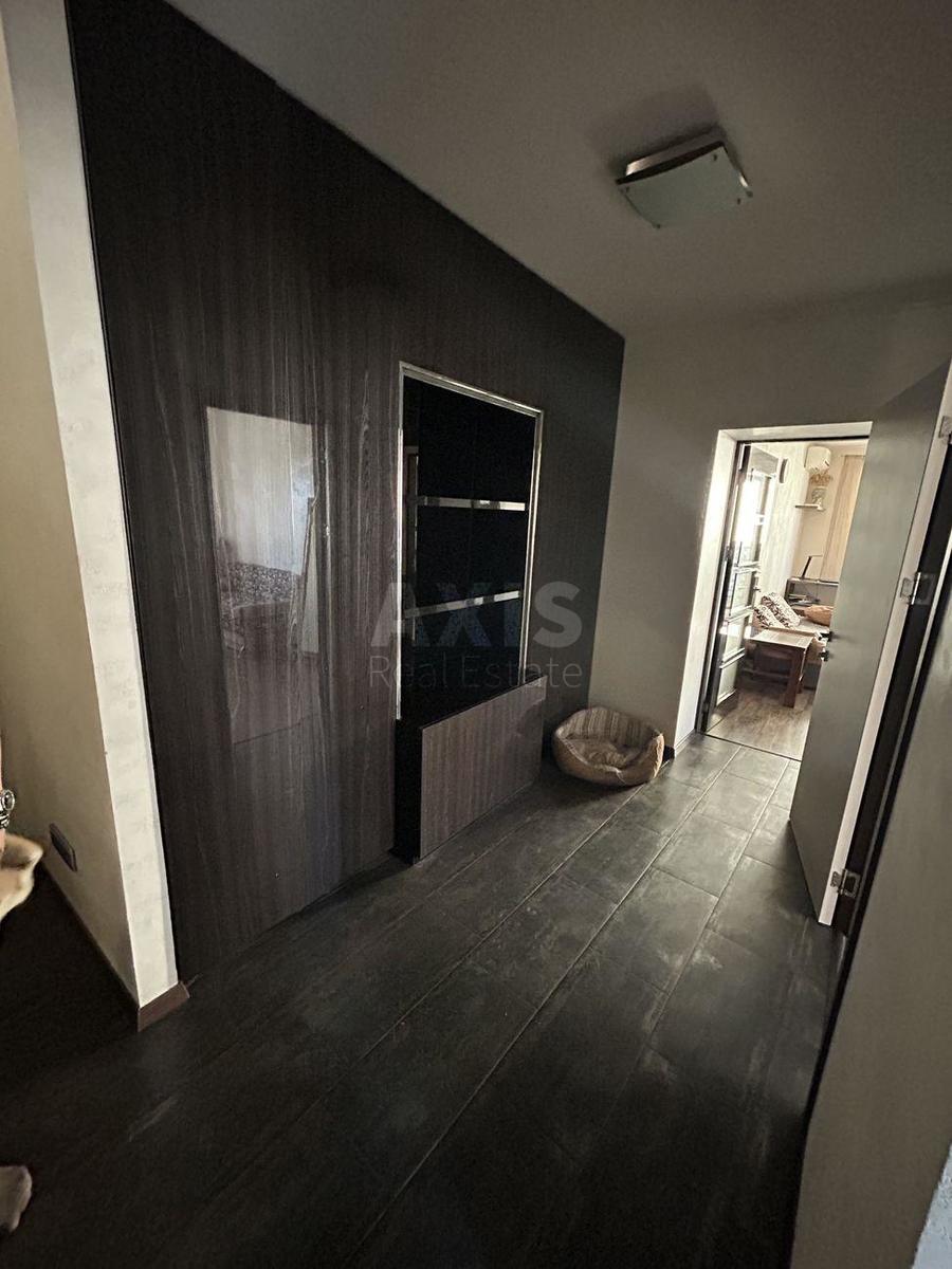 3k apartment prov. Ipsylantijevs'kyj 35