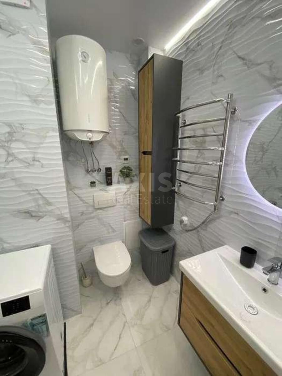 2к квартира ул. Евгена Маланюка 1016340011