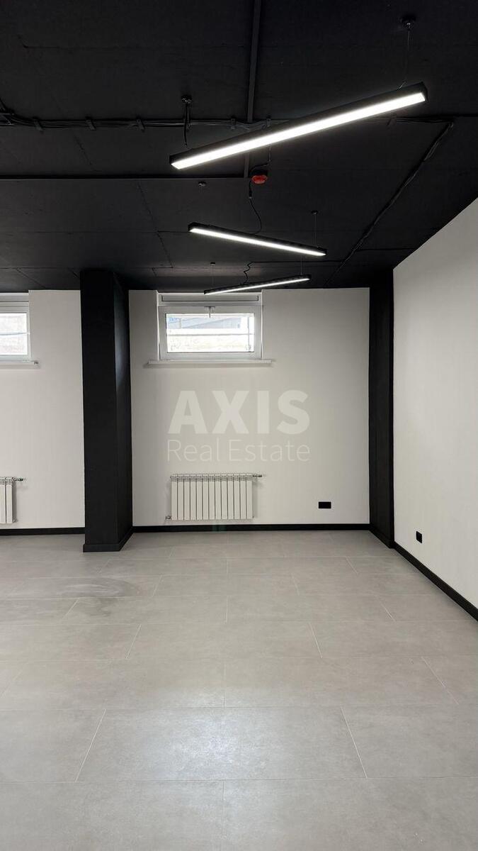 Office vul. Mykil's'ko-Slobids'ka 10, 48m2
