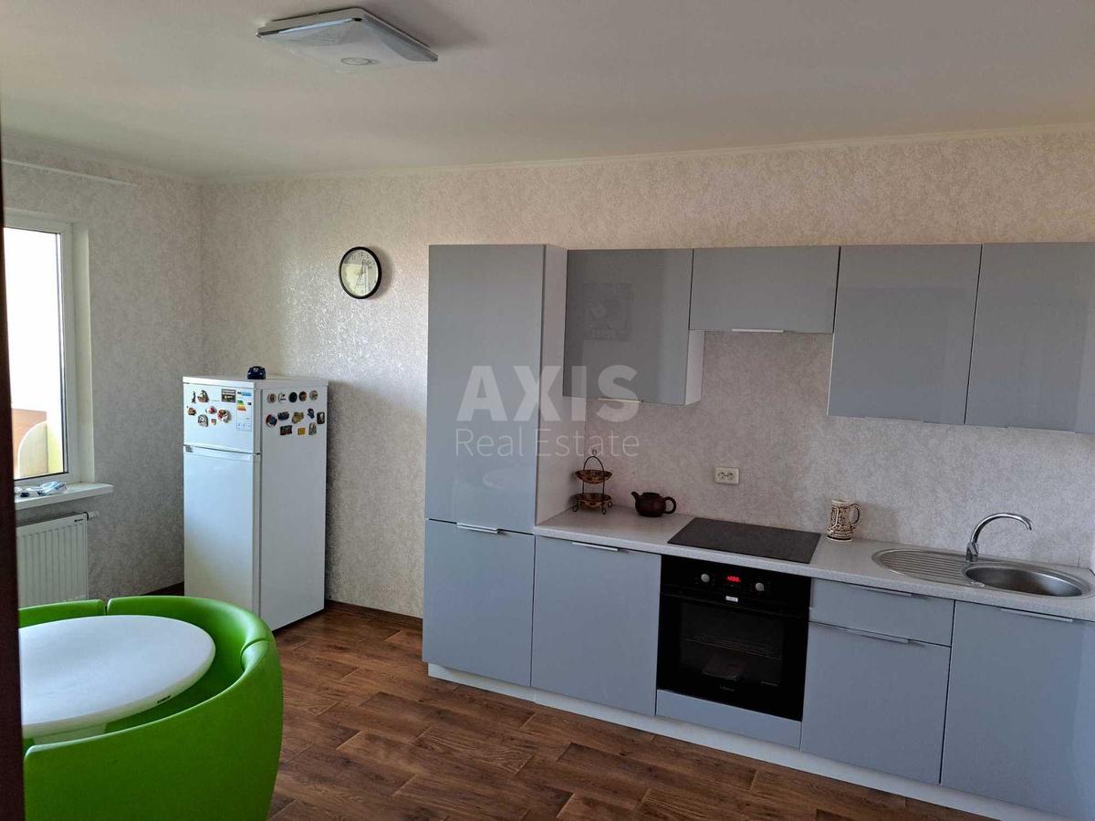 3k apartment vul. Zabolotnogo Akademika 40