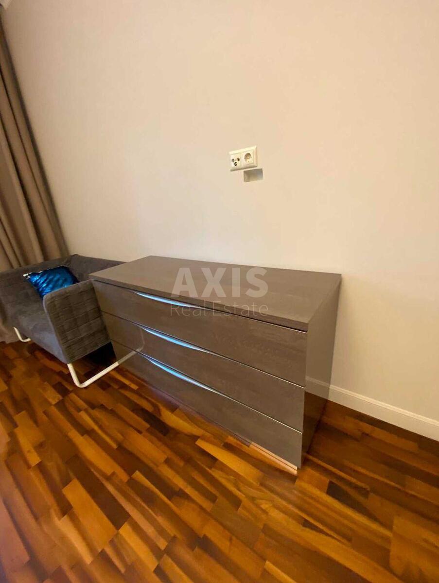 3к квартира ул. Антоновича 131598027