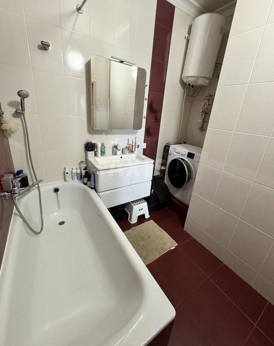 2k apartment vul. Lavruhina Mykoly 123