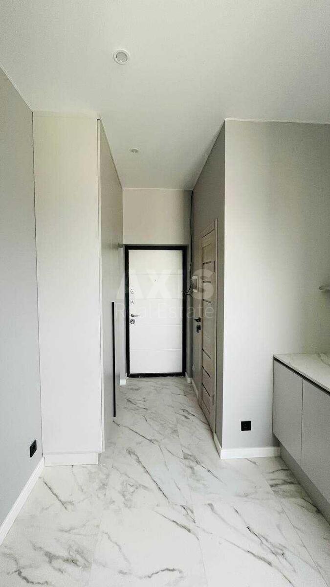 Trade object vul. Dragomyrova Myhajla 4Б, 10m24