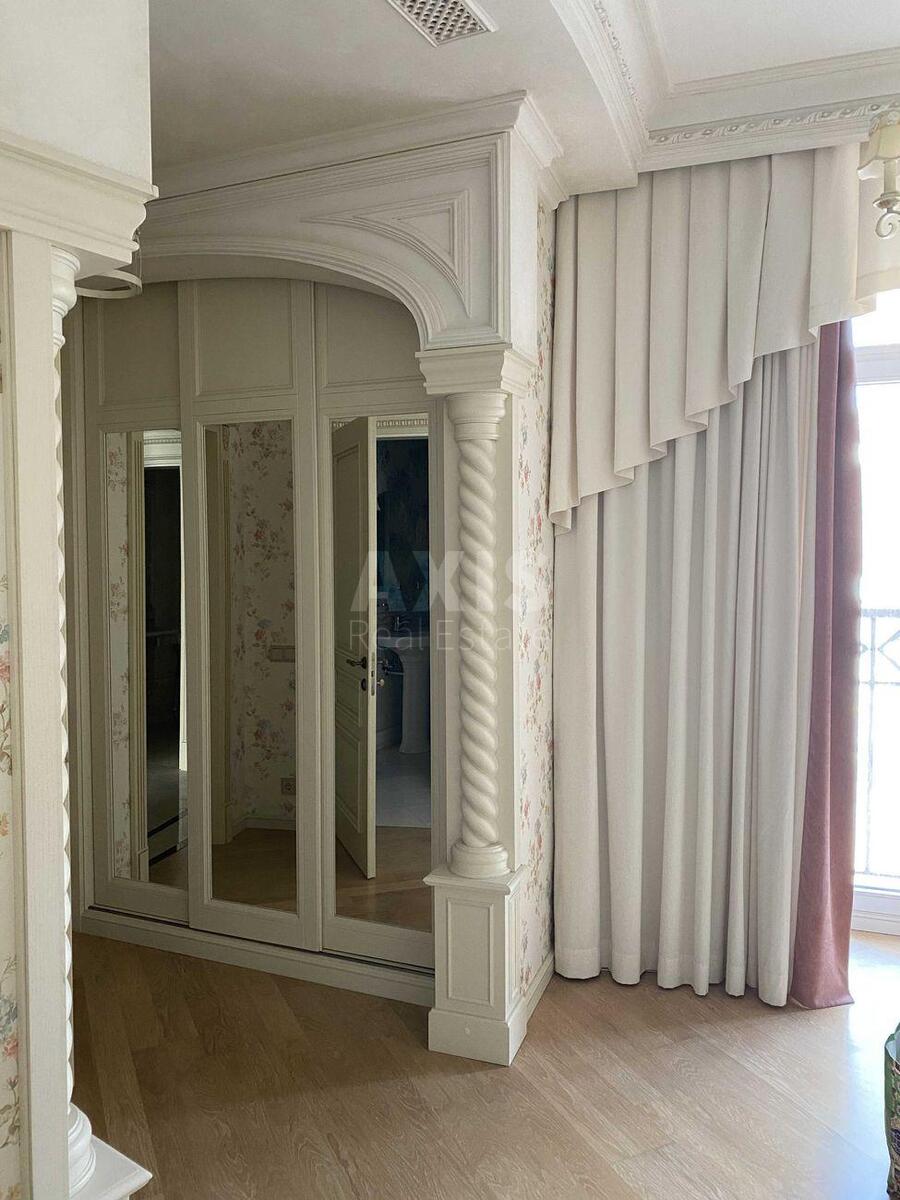 4k apartment vul. Instytuts'ka 184