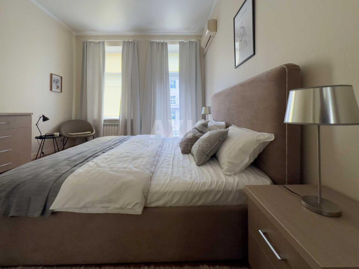 4k apartment vul. Ljuterans'ka 28/197