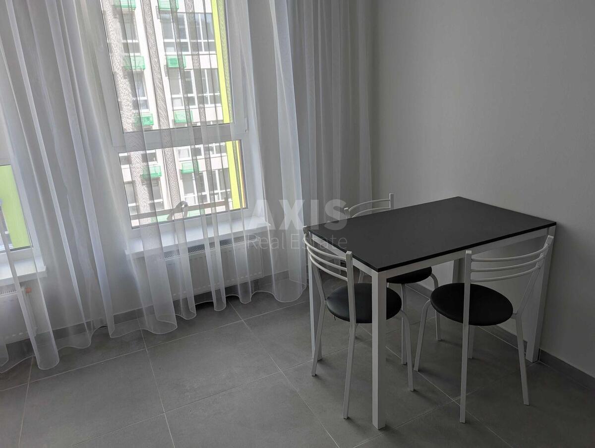 1k apartment pr-t Peremogy 670