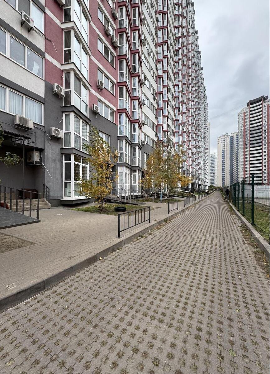 Офіс вул. Урлівська 8А, 75м2
