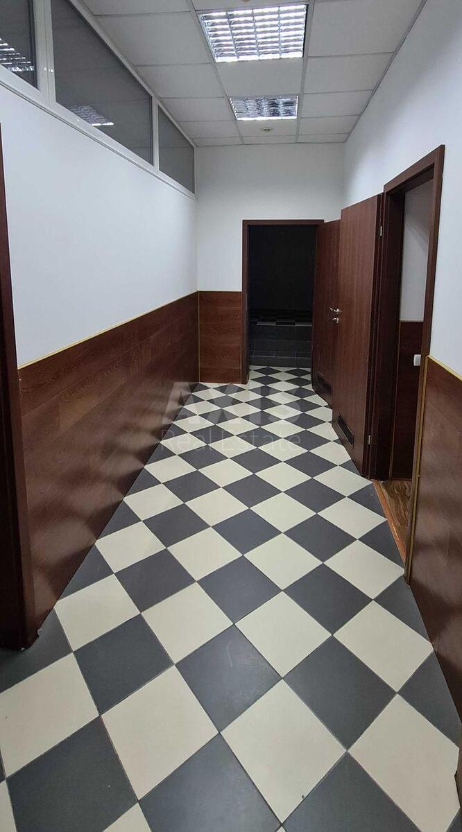 Trade object vul. Obolons'ka 9, 120m2608224