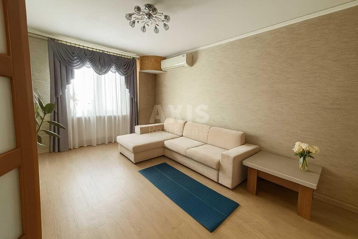 1k apartment vul. Krakivs'ka 13В609351