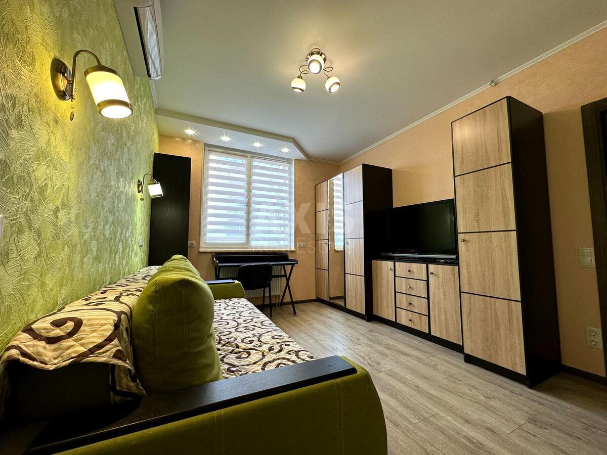 1k apartment vul. Yulia Zdanovska 46/161021