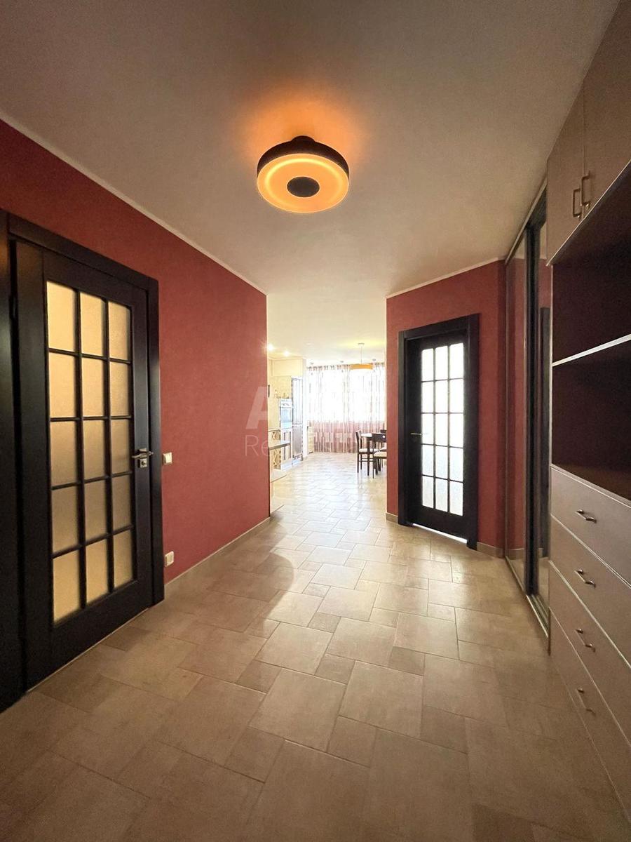 1k apartment vul. Ushakova Mykoly 14