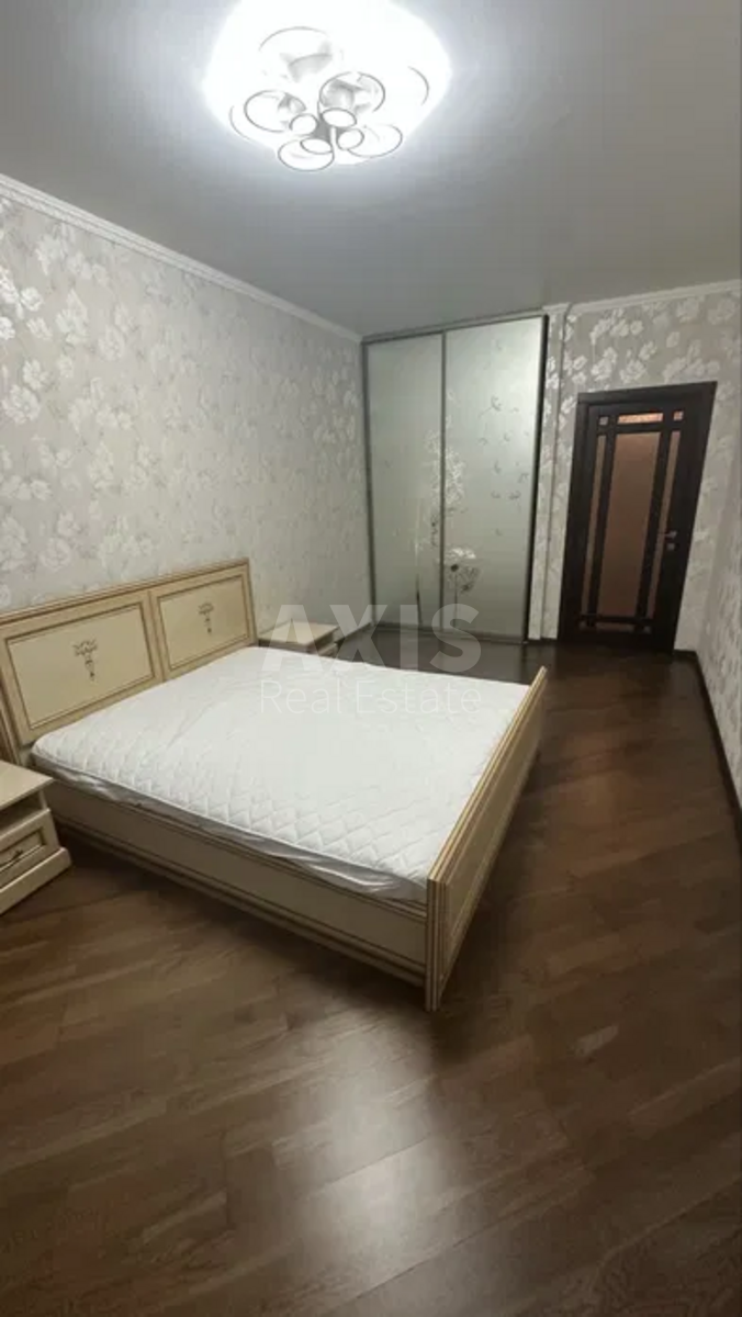 1к квартира ул. Драгоманова 40З481345