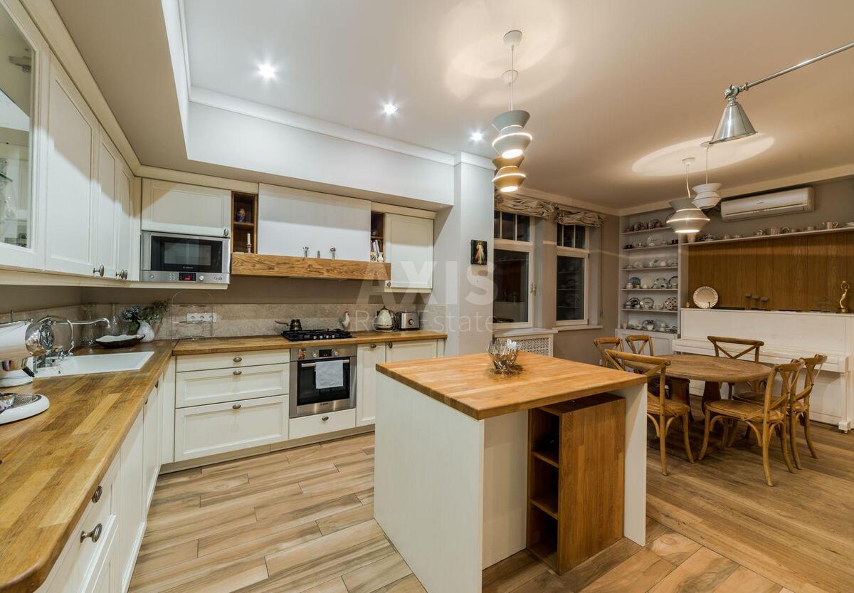 3k apartment vul. Spas'ka 50