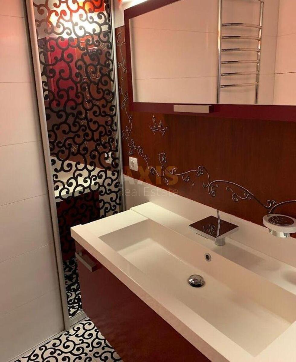 3k apartment vul. Urlivs'ka 11А568519