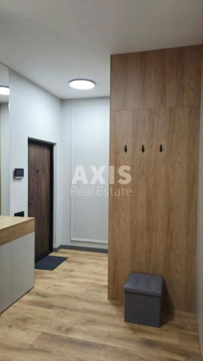 1k apartment vul. Jevgena Konoval'cja 44а17