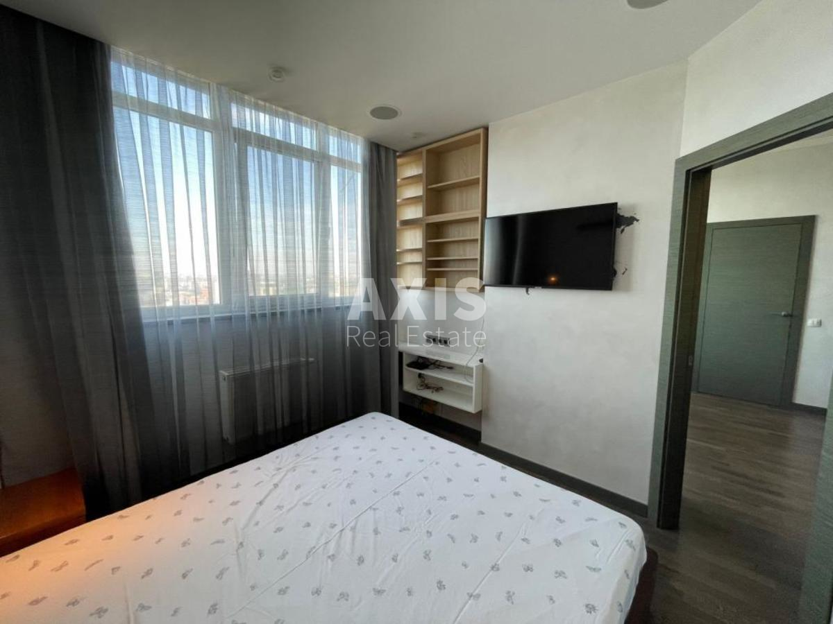 3k apartment vul. Jevgena Konoval'cja 44а8