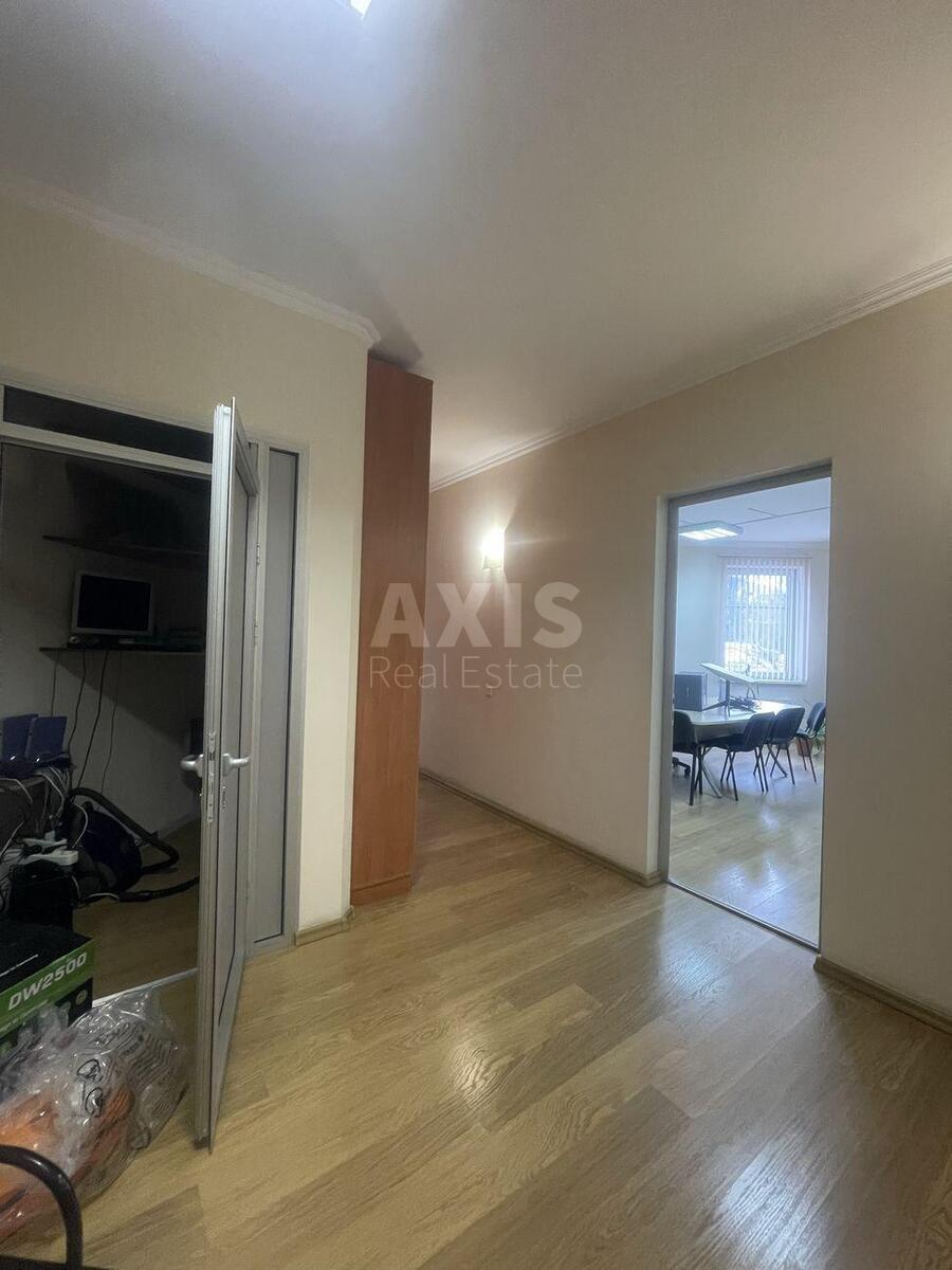 Office vul. Skoropads'kogo Pavla 39, 156m20