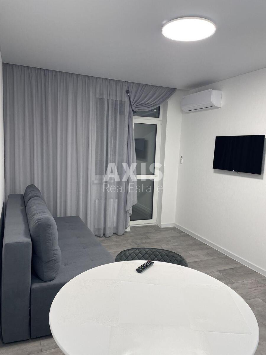 1k apartment pr-t Povitryanykh Syl 56619710