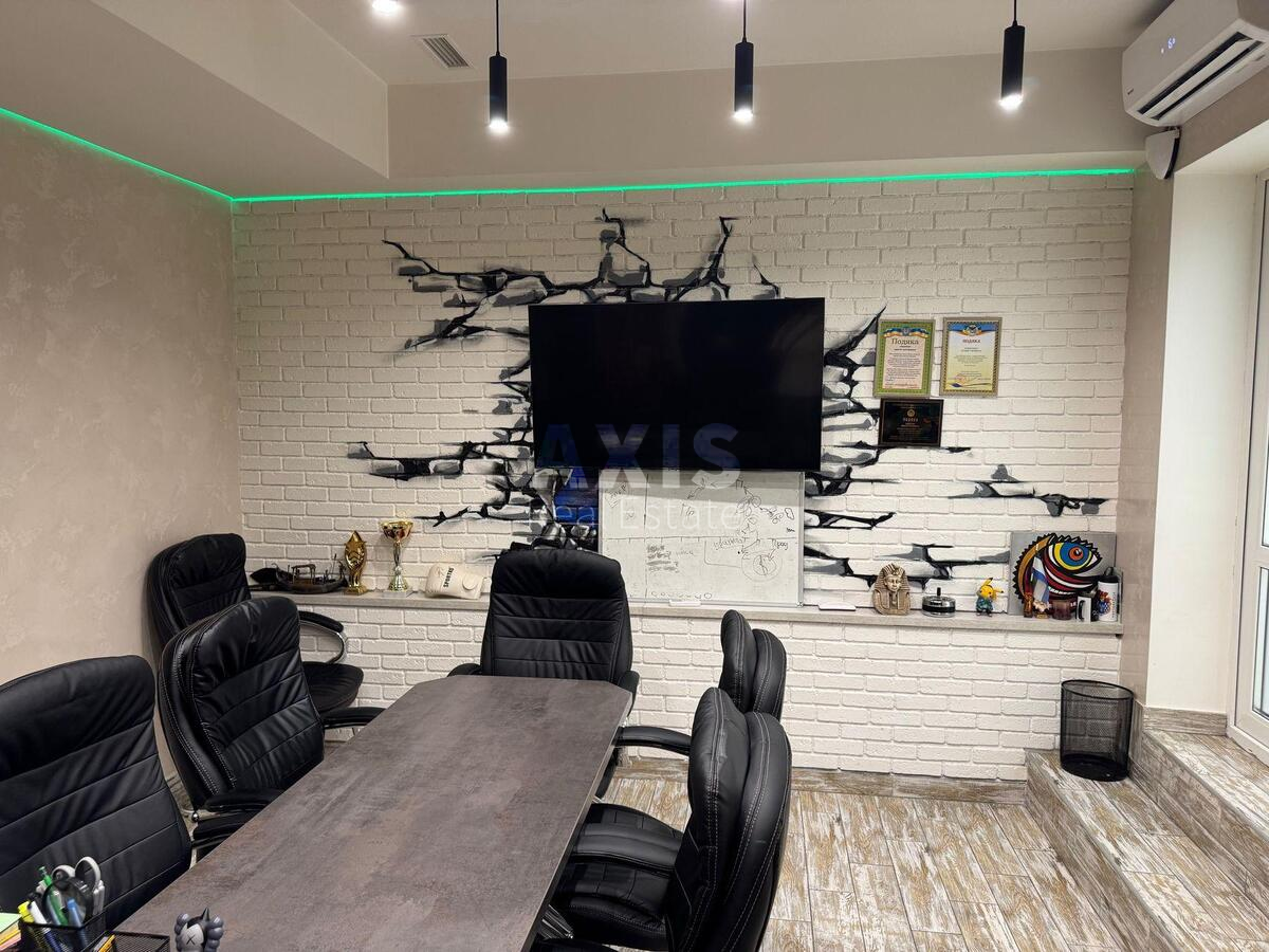 Trade object vul. Pyrogovs'kogo Oleksandra 4, 270m26046910