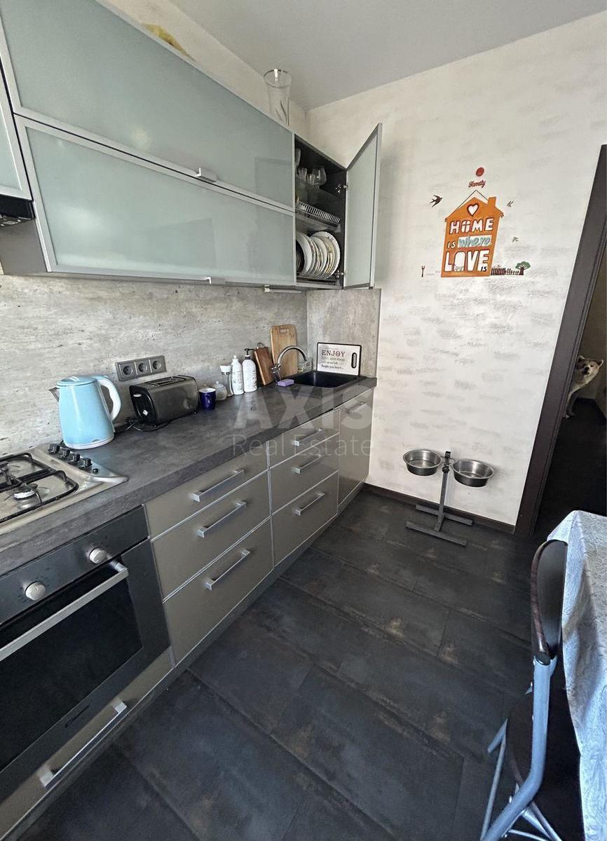 3k apartment prov. Ipsylantijevs'kyj 36