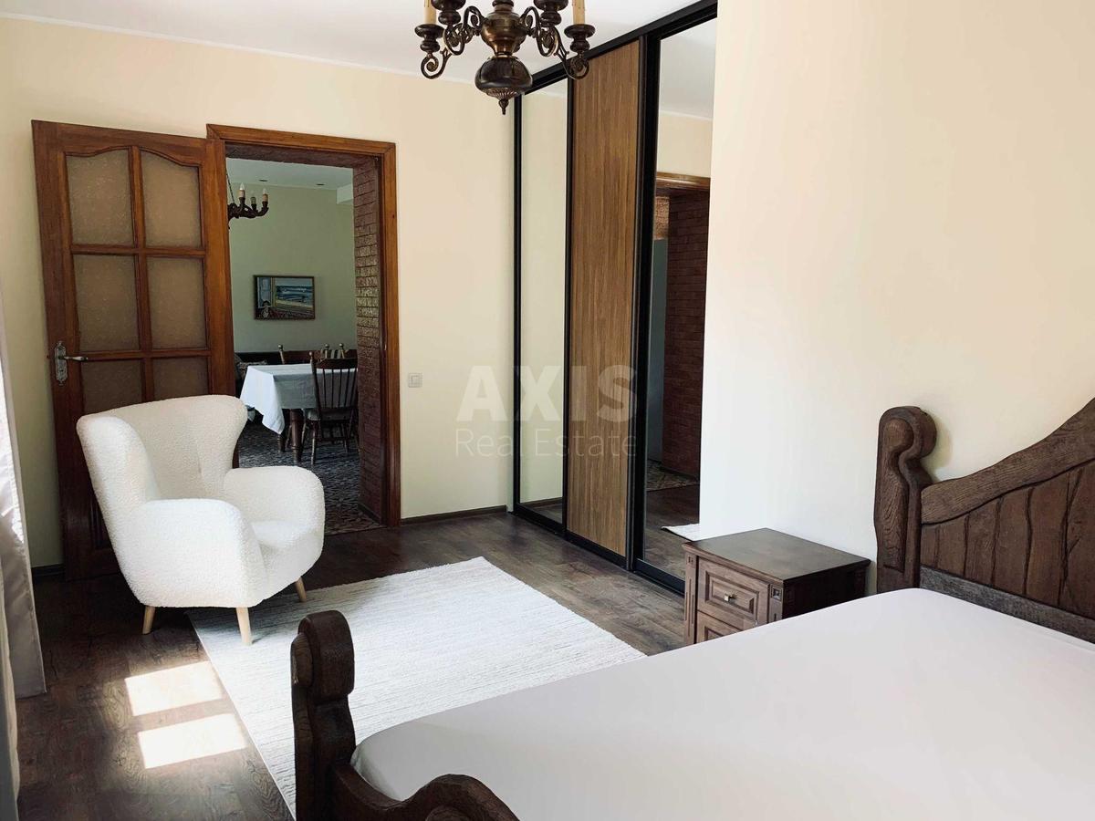 3k apartment vul. Zolotovorits'ka 47