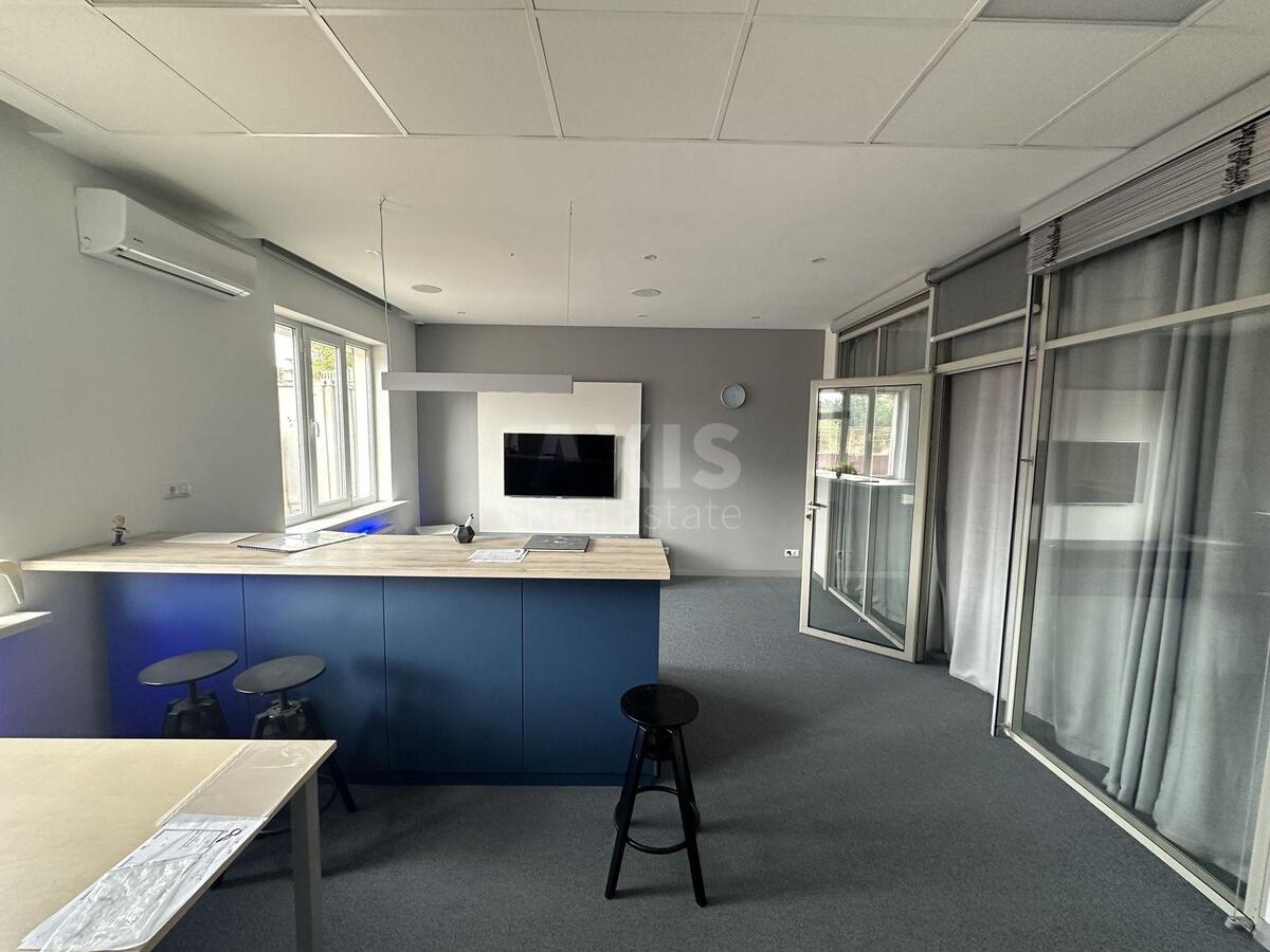 Office vul. Zhabajeva Zhambyla 22, 62m25