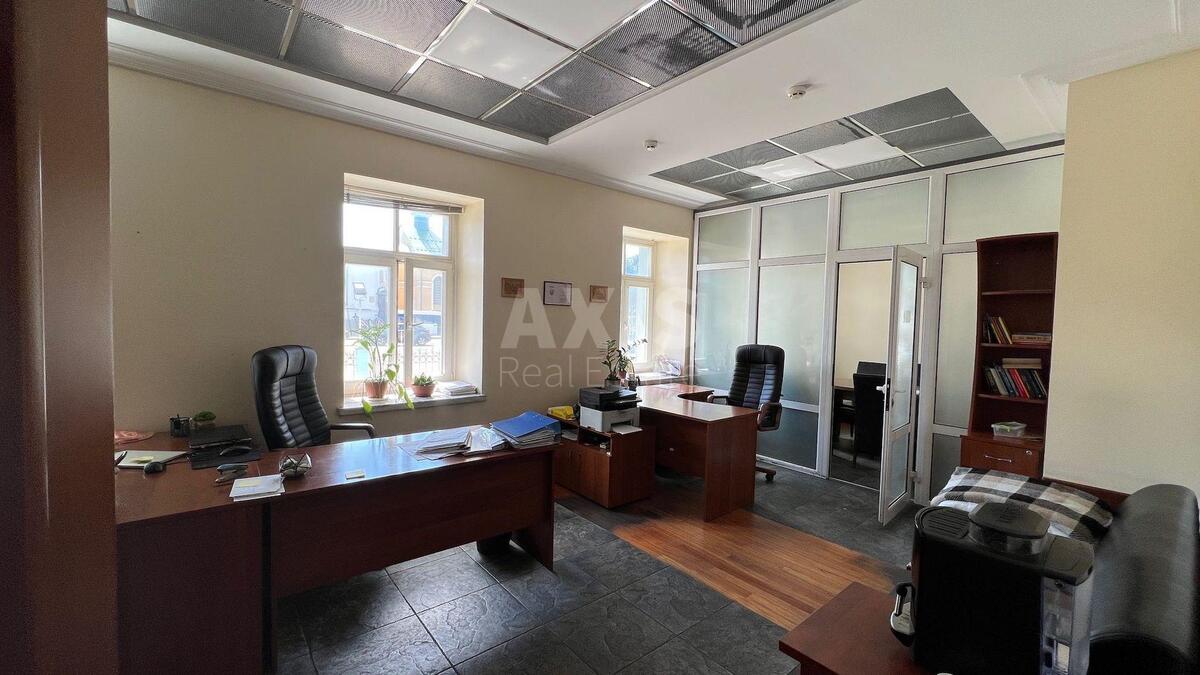Office vul. Skovorody Grygorija 17В, 234m25