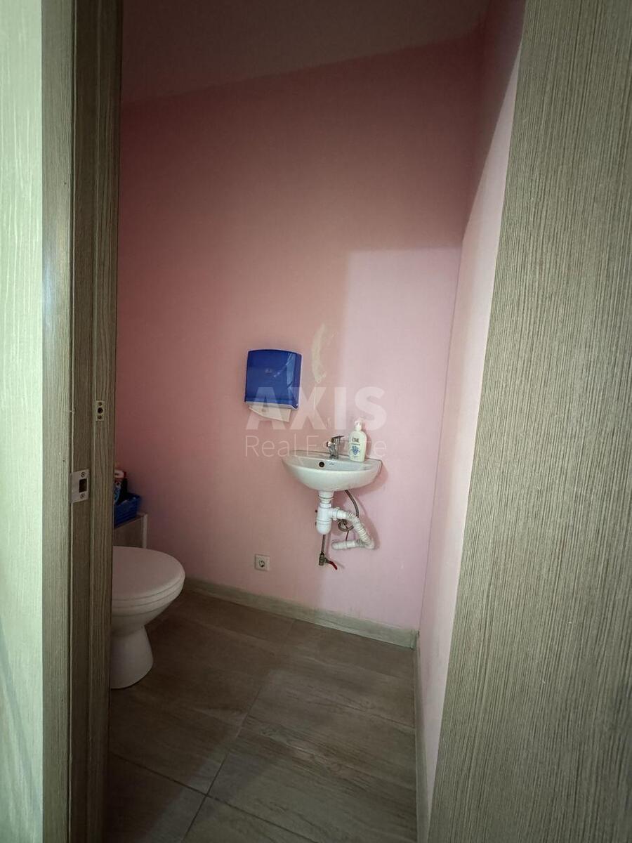 Объект торговли ул. Драгоманова 2Б, 52м2602113