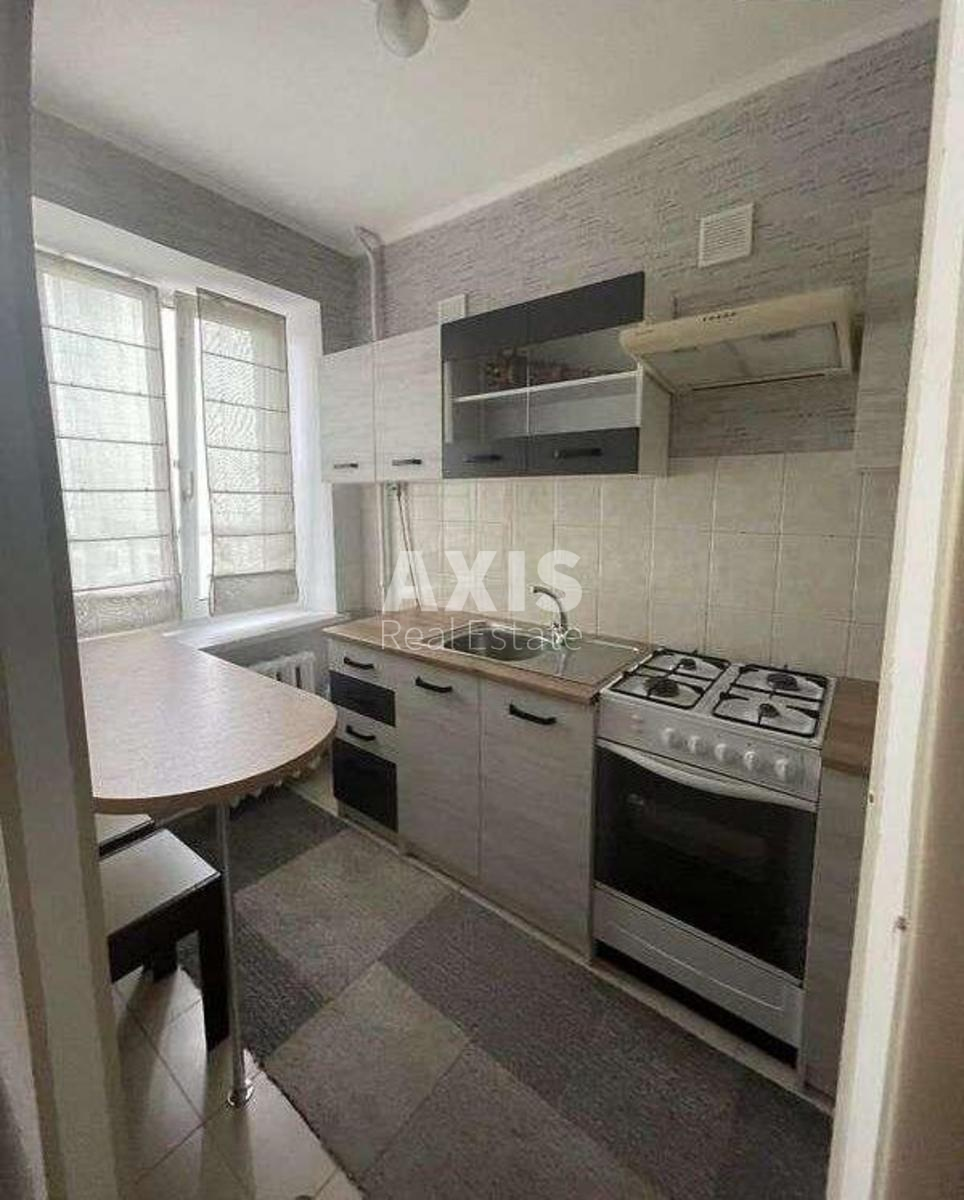 1k apartment vul. Horyva 15/8