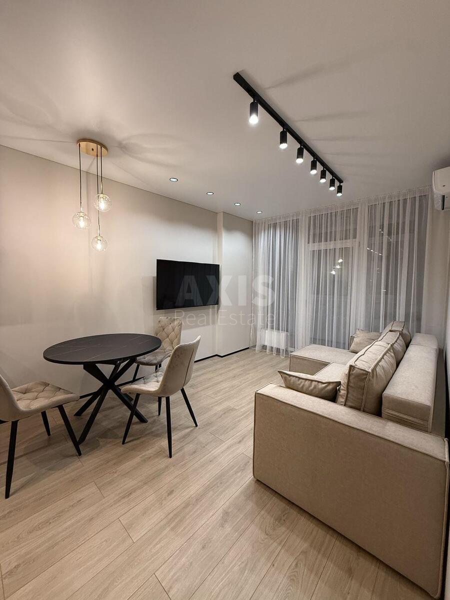 1k apartment pr-t Berestejskij 11Б614233