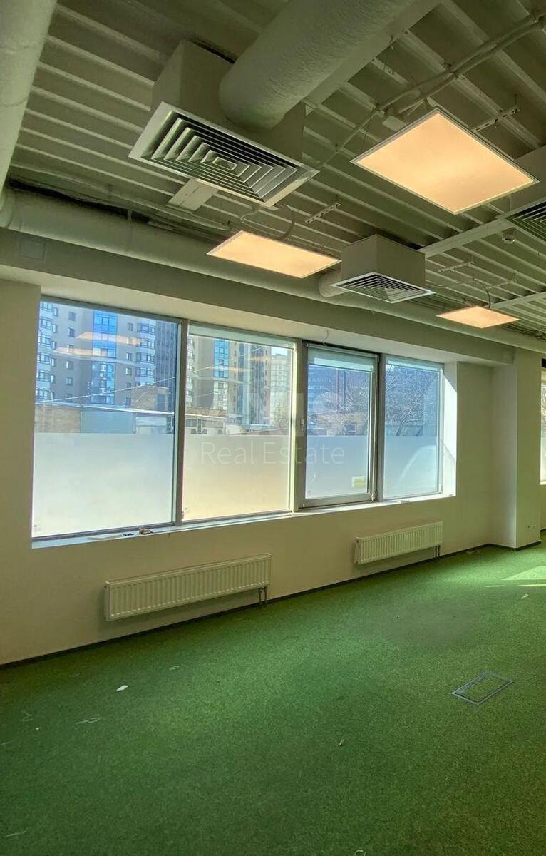 Office vul. Degtjarivs'ka 27Т, 420m2570590