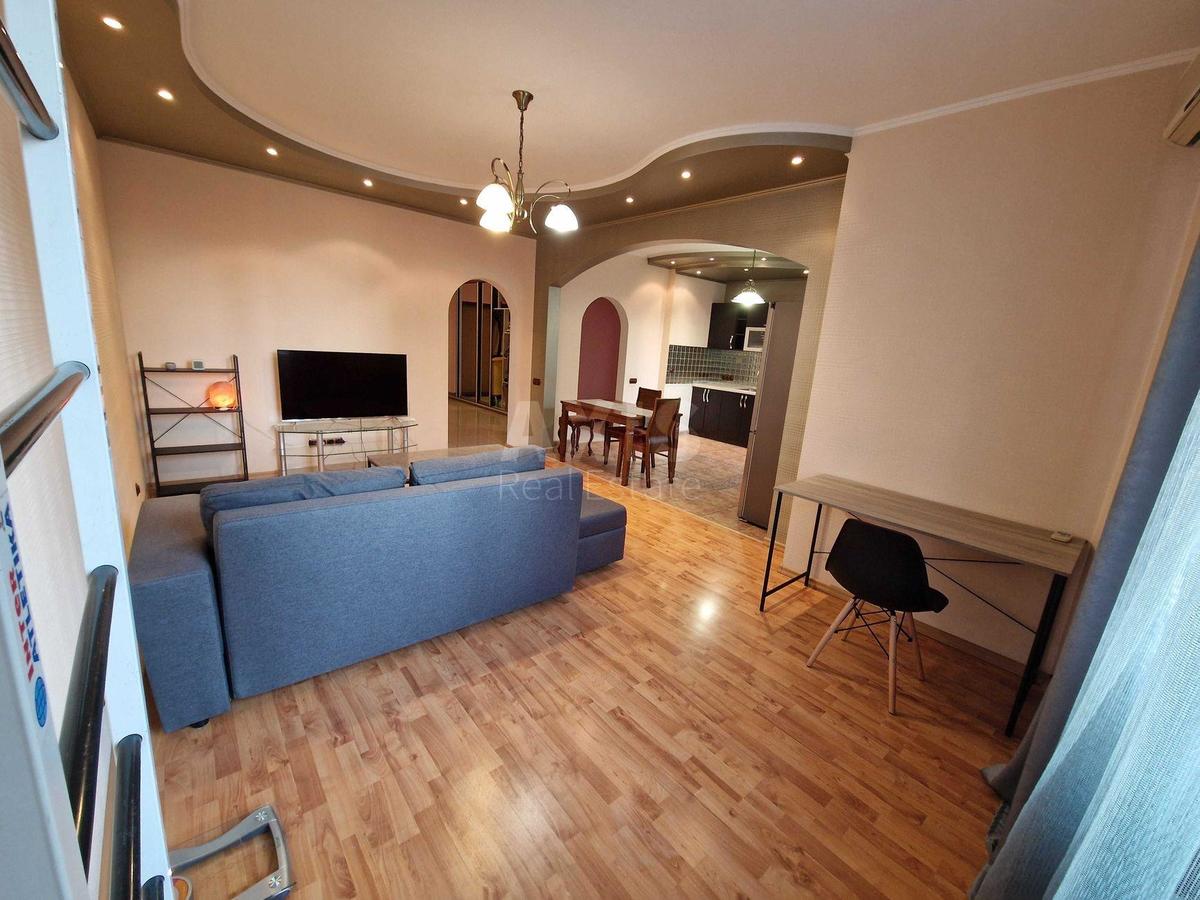 3k apartment vul. Koshycja Oleksandra 9Б4