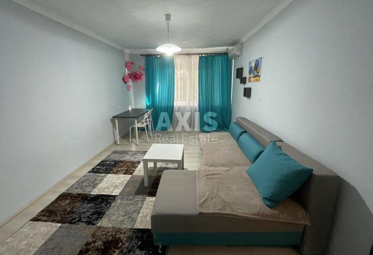 1k apartment vul. Zhabajeva Zhambyla 5