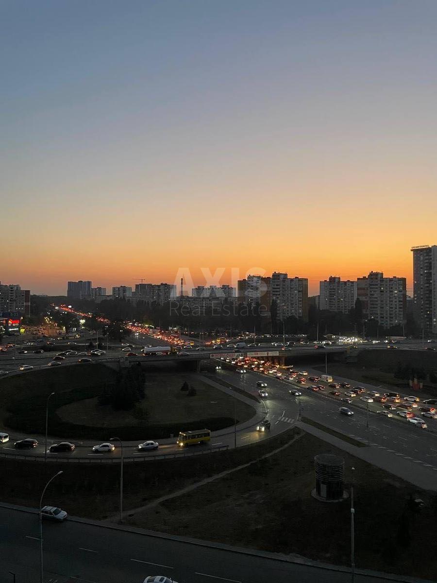 3к квартира ул. Заболотного Академика 15