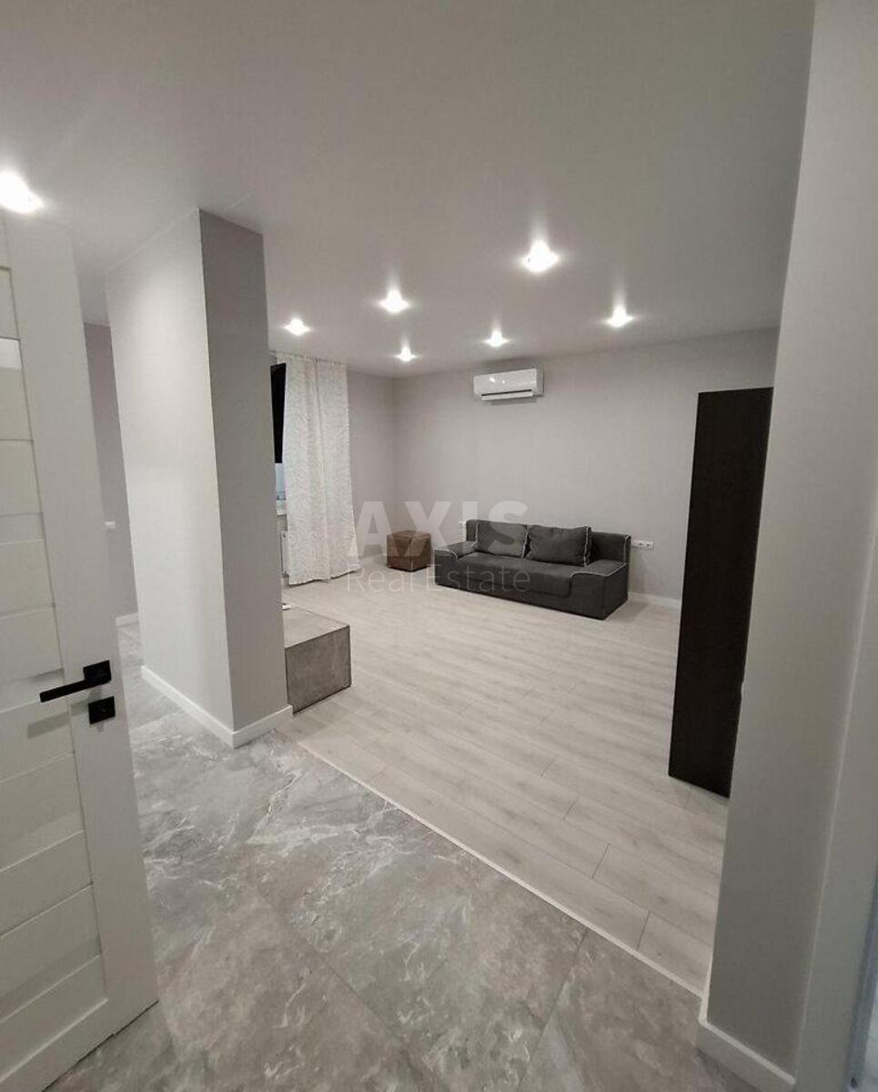2k apartment vul. Kustanajs'ka 131