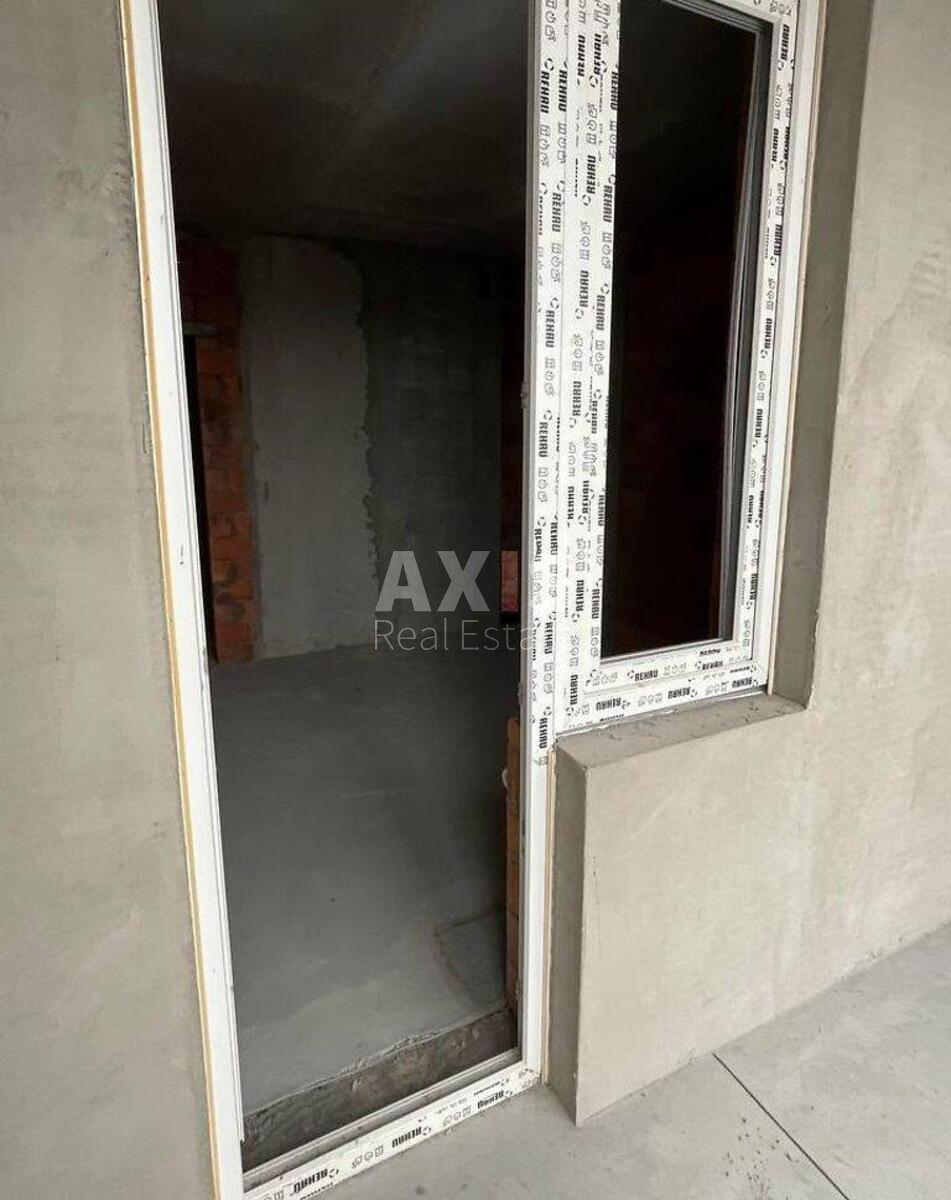 1k apartment vul. Zhyvopysna 36