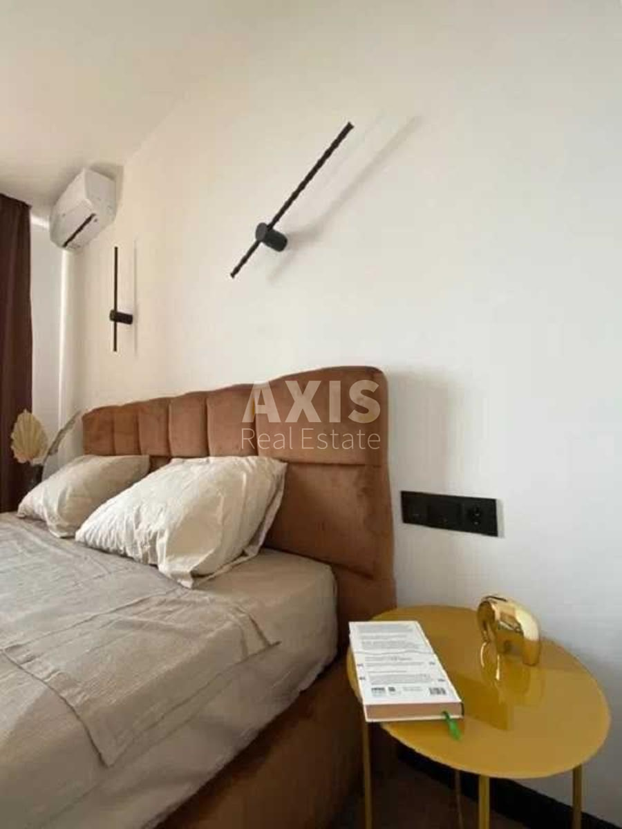 2k apartment nab. Dniprovs'ka 183