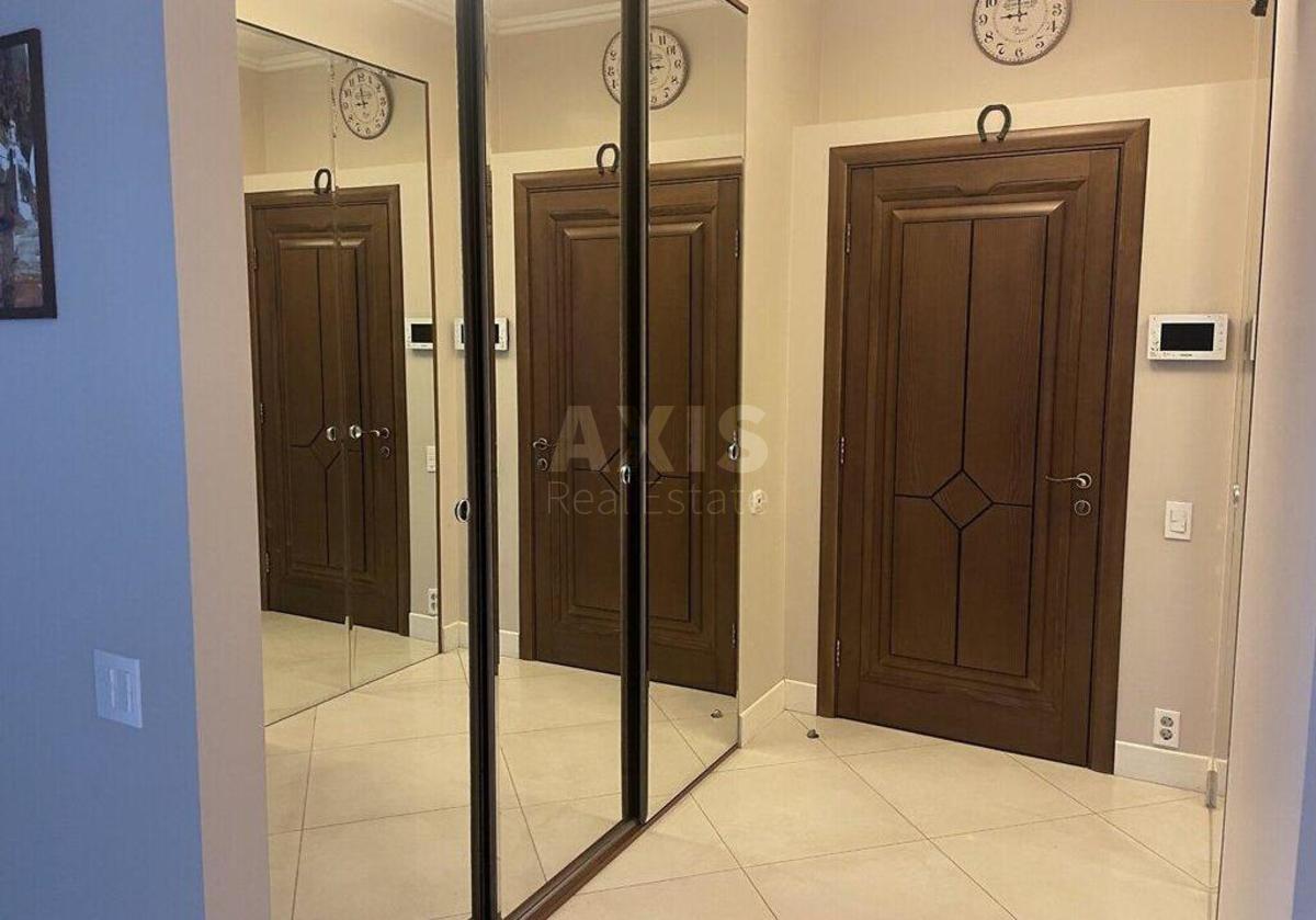 4к квартира ул. Назаровская 2310