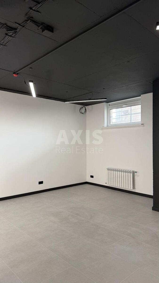 Office vul. Mykil's'ko-Slobids'ka 10, 48m20