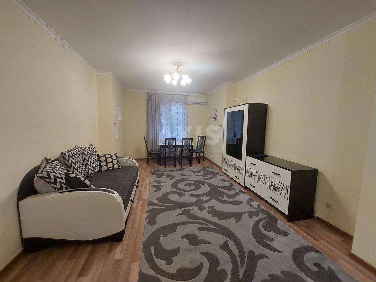 3k apartment vul. Dmytrivs'ka 752