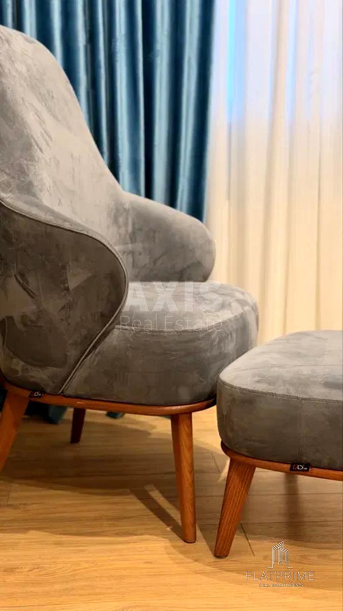 3k apartment pr-t Komarova Kosmonavta 46639869