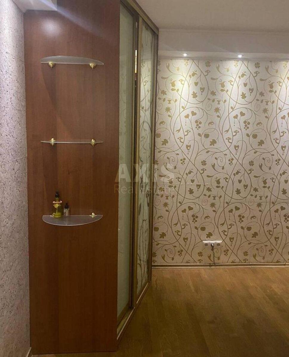 3k apartment vul. Dorogozhyc'ka 16А1