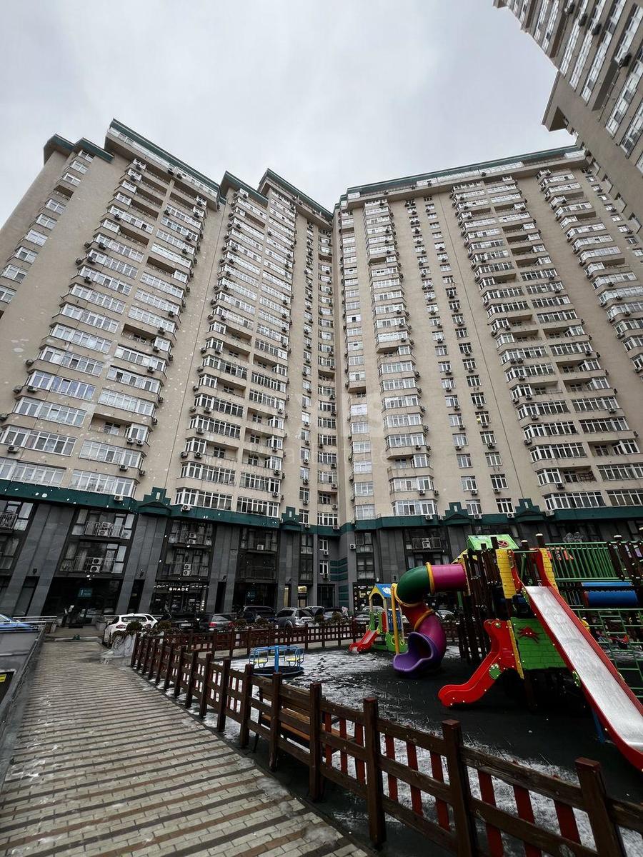 3k apartment vul. Lypkivs'kogo Vasylja Mytropolyta 37Б9