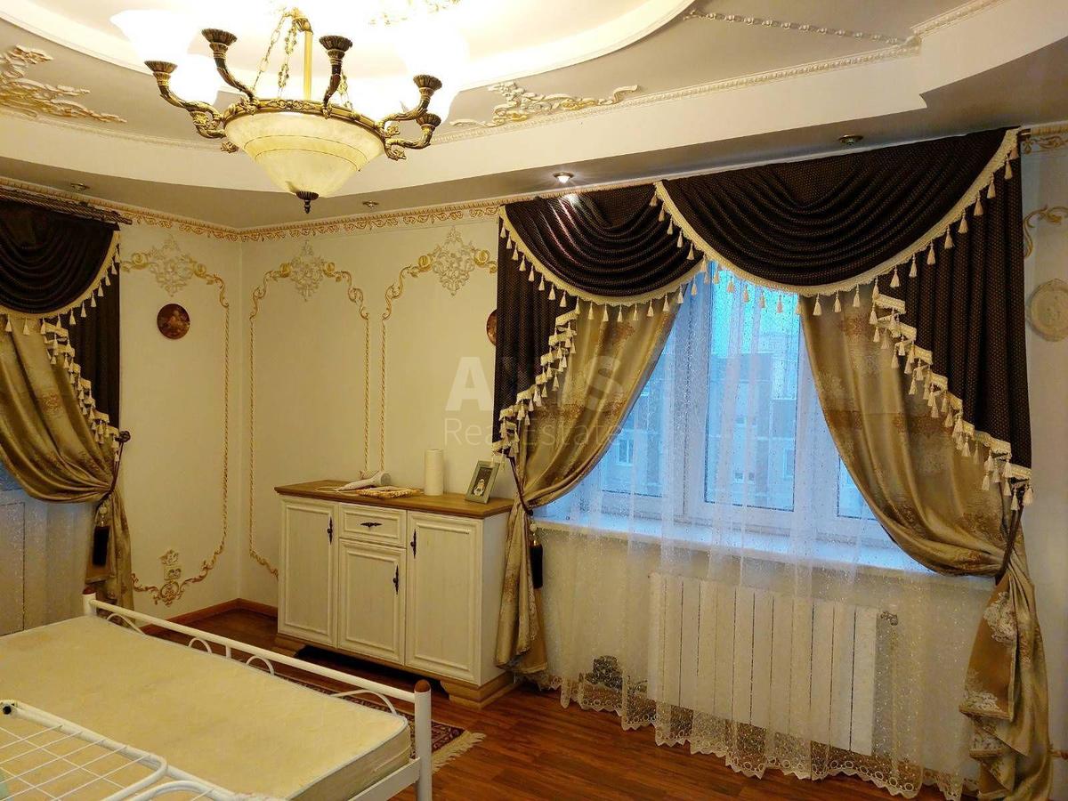 2k apartment vul. Lebedjeva-Kumacha 5