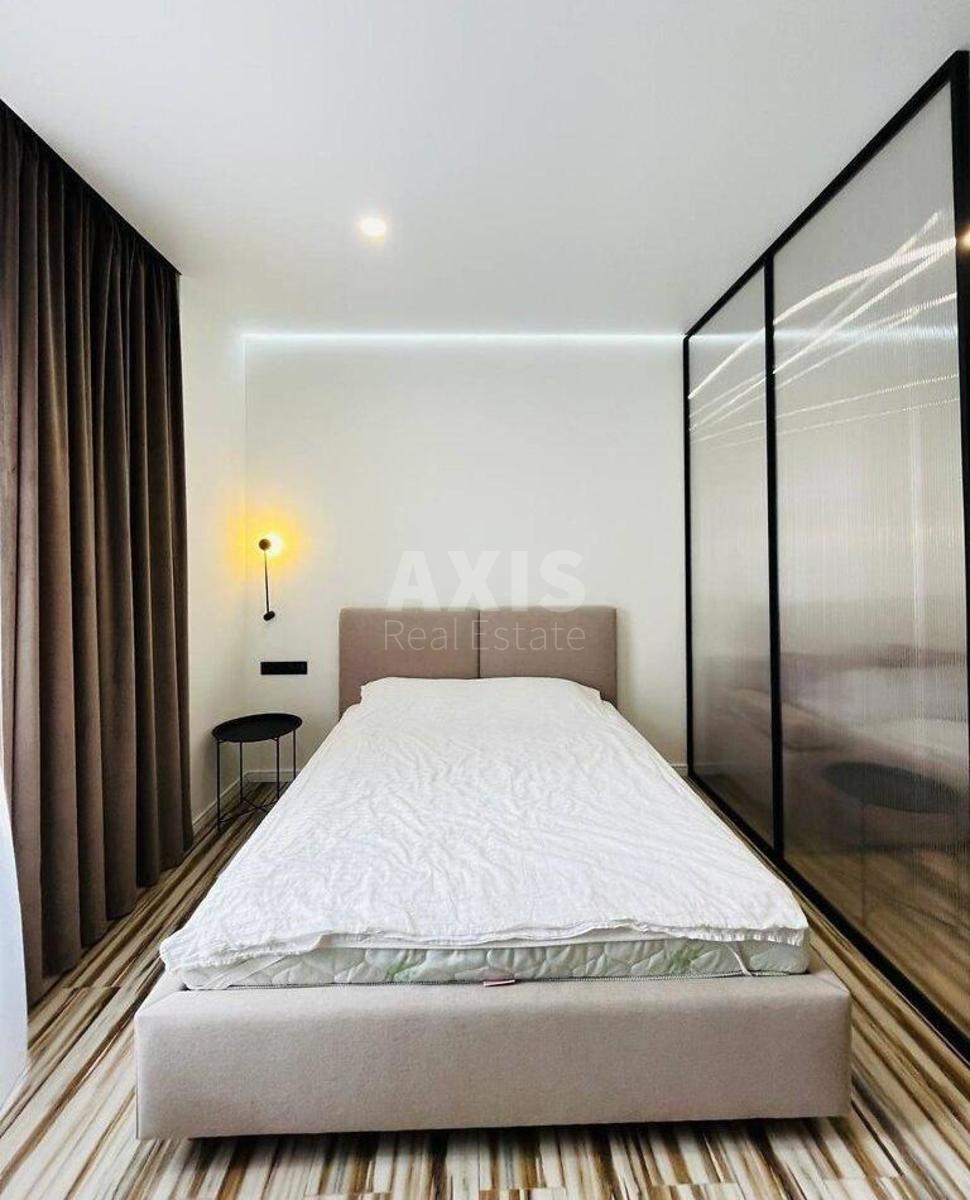 1k apartment vul. Dragomyrova Myhajla 14А0