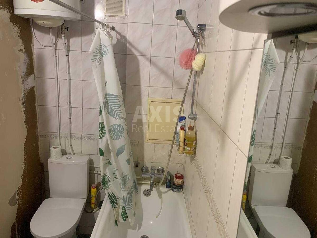 3k apartment vul. Budivel'nykiv 27А12